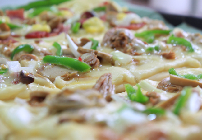 Pizza De Oro, cagayan de oro pizza, pizza business, cdo pizza, more bites pizza,cdo guide