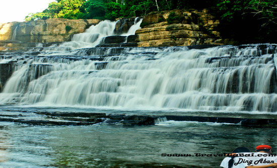 Tinuy-An Falls Bislig City, Tinuy-An Falls Surigao del Sur, tourist destination, Mindanao tourist destination, How to go to Bislig, Surigao del Sur, How to go to Tinuy-an falls, Enchanted River of Hinatuan, Sitio Sote, Barangay Burboanan, Bislig City, Niagara falls of the Philippines, Tinuy-an Falls, Surigao del Sur in the Southern Island of Mindanao